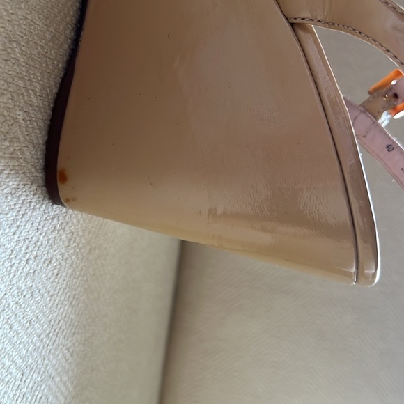 Prada Nude patent leather wedge, laser, cut design size EU 40. - Picture 7 of 7